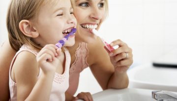 Ako si udržať zuby zdravé a žiarivo biele?